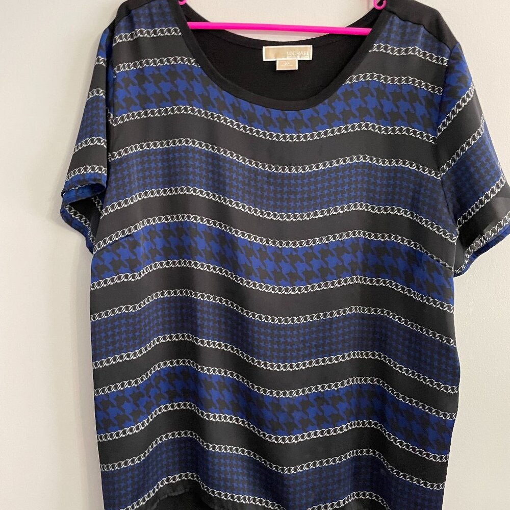 Michael Kors short sleeve blue black silver chains top 2x